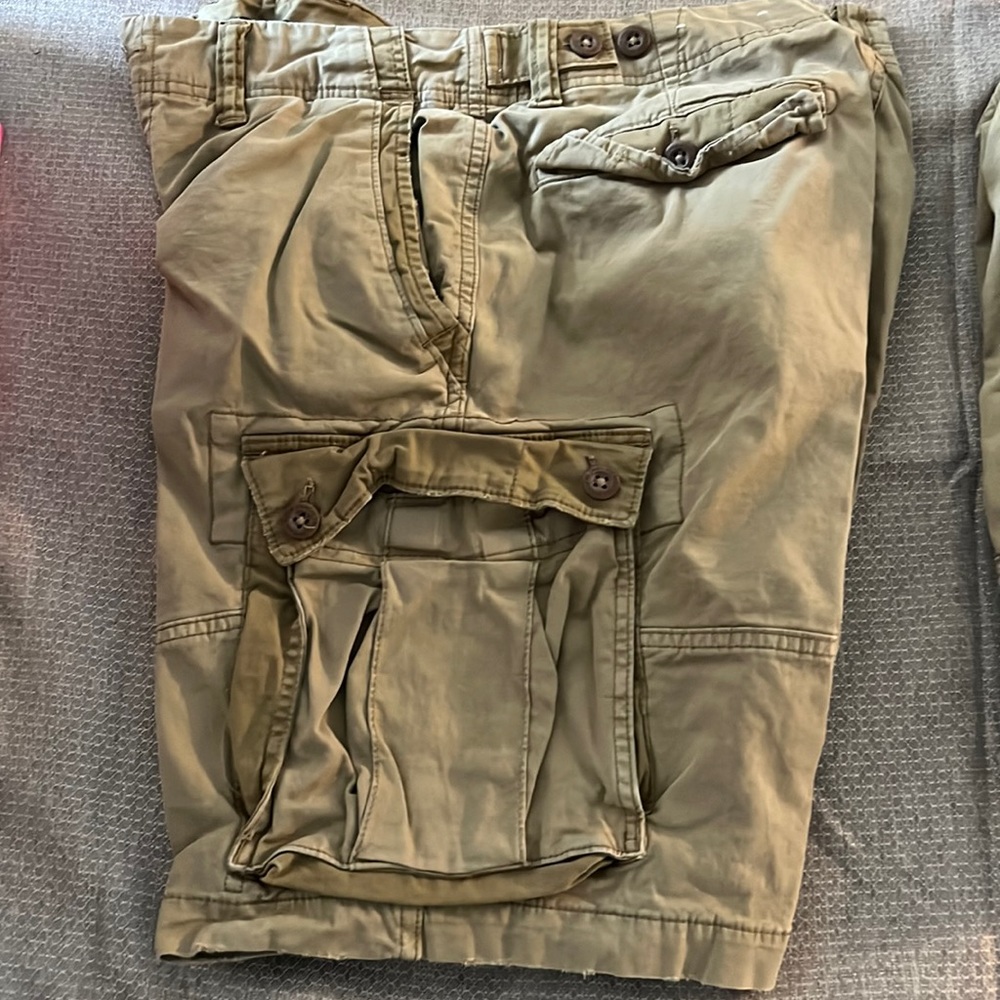 🩳American Eagle flex fit beige cargo shorts🩳